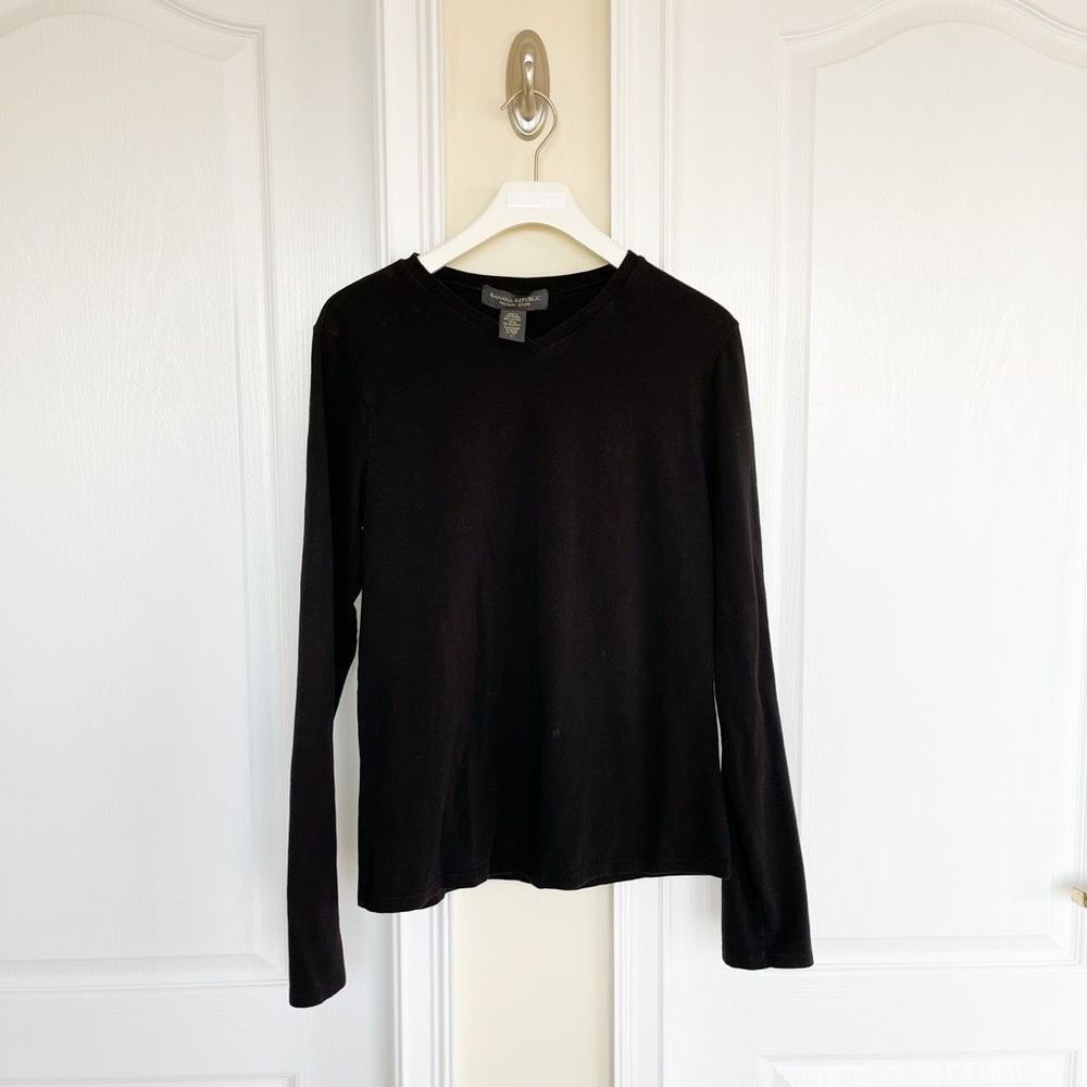 Banana Republic‎ Size Large Heart Shaped Neck Long Sleeve Black Shirt Top